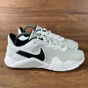 Nike Legend Essential 2 Workout Shoes Training Sneakers Men’s Size 8.5